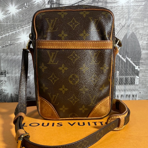 Louis Vuitton Handbags - Authentic Louis Vuitton Danube Monogram Crossbody Messenger Bag